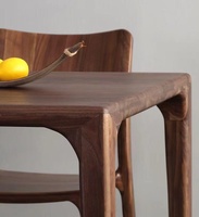 Maison scandinave moderne et simple au design luxueux, table à manger rectangulaire en noyer noir, tenon à mortaise complet, salon accessible