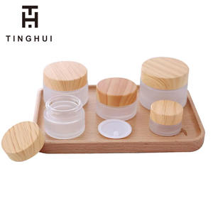 Pots en verre bleu personnalisés avec logo, 30g, 50g, 100g, avec couvercle doré, sérigraphiés pour crème visage et soins de la peau - Product Image 4