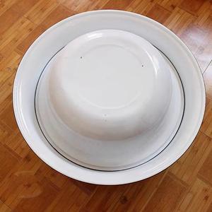 Vente en gros de grand bol à mélanger en fonte émaillée de 50 cm, émail blanc - Product Image 2