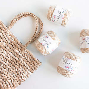 Hilo de tejer YARNA Lattan (40g) para crochet, suave al tacto, colores vivos, lavable, ideal para manualidades, alegre y liso. - Product Image 6