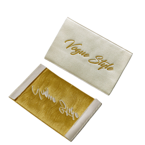 Étiquettes de vêtements personnalisées en satin tissé pour vêtements, logo tissé de haute qualité et étiquettes de col lavables à <span class=keywords><strong>coudre</strong></span> - Product Image 1