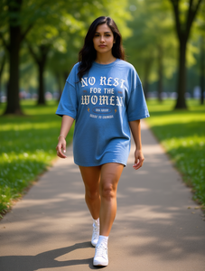 Camiseta No Rest For The Women, Camiseta Feminista con Estampado de Moto, Manga Larga, Cuello Redondo, 100% Algodón Jersey, Logotipo Estampado en la Espalda, Tallas Grandes para Mujer - Product Image 2