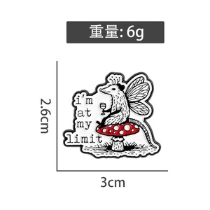 Spille Smaltate <span class=keywords><strong>a</strong></span> Forma di Possum con Ali di Farfalla Seduto su Fungo, 'I'm My Limit', per Laurea, in Lega di Zinco, Badge per Bavero, Gioielli - Product Image 5
