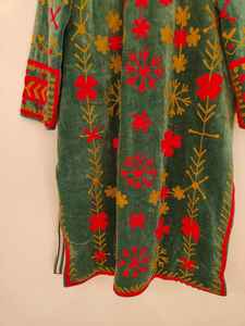 เสื้อโค้ทกำมะหยี่ยาว ปักลายซูซานี ทำมือ ลายดอกไม้ชนเผ่า เสื้อโค้ทยาวสไตล์โบฮีเมียน เสื้อแจ็คเก็ตสไตล์ชาติพันธุ์สำหรับผู้หญิง - Product Image 3