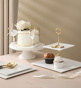 Soportes de Cerámica para Pasteles para Mesa de Postres de Boda, Elegantes Platos con Pedestal Blancos para Fiestas y Banquetes - Product Image 3