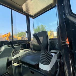 Used Komatsu PC30 Mini Crawler Excavator Compact Hydraulic <b>Digger</b> for Landscaping Farm and <b>Trenching</b> Work - Product Image 4