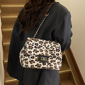 Nouveau sac à bandoulière à chaîne de luxe pour femmes serrure de haute qualité mode Durable Portable PU matériel sangle réglable grand - Product Image 2