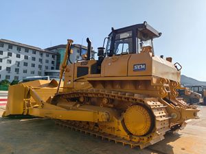 Nuovo Bulldozer Cingolato SEM 832F per Terreni Paludosi/Dessertici con Ripper a Lama SU/U, Cingoli Larghi, per Lavori Pesanti, Idrostatico - Product Image 1