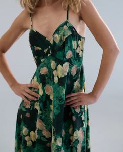 El Encantamiento Seda Norma Jean Slip - Product Image 2