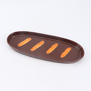 Assiette de service en céramique en forme de croissant, vaisselle à thème pâtisserie française avec personnalisation complète - Product Image 3