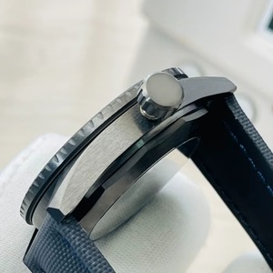 Top Luxury Men's Titanium Stainless Steel Calendar Watch Sunray Leather Strap Sapphire <b>Crystal</b> <b>Mirror</b> Accurate Timepiece 10 Bar - Product Image 4