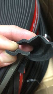 Guarnizione in <span class=keywords><strong>Gomma</strong></span> a V EPDM, Guarnizione in Schiuma di <span class=keywords><strong>Gomma</strong></span> con Adesivo, Weatherstrip per Auto e Altri Veicoli - Product Image 3