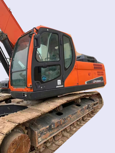 Excavatrice d'occasion Doosan DX300lc-9c d'origine, certifiée CE EMC, 30 tonnes, excavatrice sur chenilles d'occasion avec moteur Doosan - Product Image 2