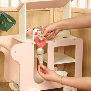 لعبة محاكاة الأطفال الوردية التي وصلت حديثًا ، لعب الأدوار التعليمية ، ألعاب التظاهر للبنات والأطفال المصنوعة من الخشب - Product Image 6