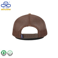 Gorra Personalizada de Primera Calidad con Parches de Cuero con Logotipo Personalizado, Gorra Trucker con Patrón de Camuflaje y Malla de Poliéster Transpirable para Unisex