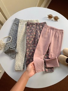 Pantaloni per bambine, leggings elasticizzati slim autunnali, eleganti, per neonati e bambini, in cotone con stampa a stelle, 2-8 anni - Product Image 1