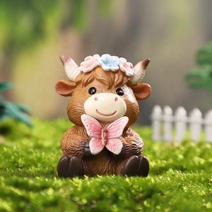 Adorno de Resina ROOGO al por Mayor, Adorable Mini Vaca 3D, Decoración Artesanal, Adorno de Animal de Dibujos Animados para Casa de Niños, Regalo Navideño - Product Image 4