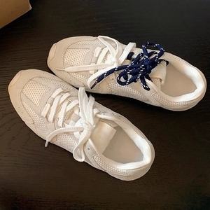 Zapatos Deportivos Casuales de Estilo Simple y Versátil con Cordones Retro Clásicos de Lujo de Alta Calidad, Colaboración Original Mius con NBW 2026 - Product Image 2