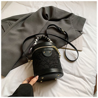 Sac à main sophistiqué pour femme, collection Printemps 2026, nouveau sac à bandoulière tricoté polyvalent, sac porté croisé