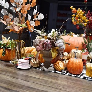 Ramo de Ramas de Arce y Calabaza de Seda, Diseño Floral Artificial de Frutas y Vegetales, Decoración para el Hogar, Otoño, San Valentín - Product Image 4
