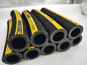 Tuyau de sablage 300 PSI, résistant à l'usure, en caoutchouc flexible renforcé de fibres pour la maintenance des chantiers navals (Échantillon) - Product Image 2