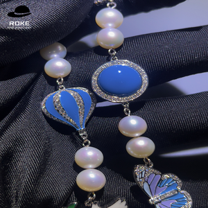 Nouveau collier pendentif en perles pour femmes personnalisé avec des motifs de colombe et de papillon, certification IGI/GAI, diamants ronds cultivés en laboratoire - Product Image 4