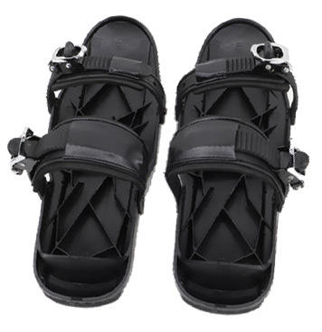 Black generation ski shoes