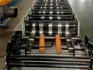 เครื่องขึ้นรูปกระเบื้องสันอัตโนมัติพร้อมตัวควบคุม PLC และมอเตอร์แบริ่งสำหรับใช้ในหลังคา - Product Image 2