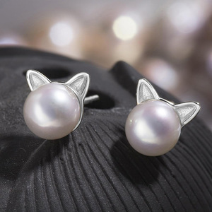 Set Collana e Orecchini a Forma di Orecchie di Gatto per Donne, Design Animale Carino, Accessori per Uso Quotidiano - Product Image 4