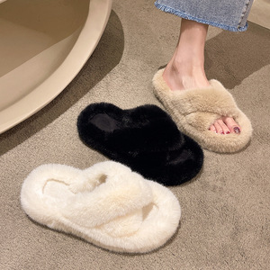 Chaussons d'intérieur pour femme, chauds pour le printemps, à quatre brides croisées, moelleux, respirants, antidérapants, grande taille, rembourrés, décontractés et ajourés - Product Image 3