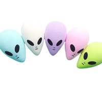 Nouvelle houppette à poudre de maquillage pour le visage, en polyuréthane hydrophile, à motif dégradé fantôme extraterrestre d'Halloween, avec expression amusante et créative