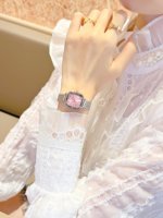 Montre à quartz pour femme de style moderne, de luxe, de qualité supérieure, étanche, promotionnelle, avec bracelet en acier inoxydable, modèle 79
