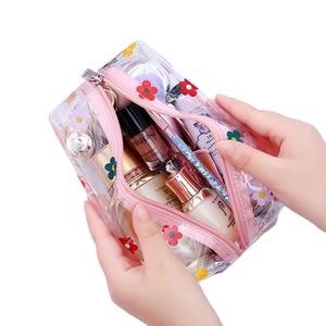 Sac à cosmétiques transparent à fleurs, taille moyenne, rectangulaire, pour rangement de produits de toilette, pour la salle de bain et les voyages - Product Image 2