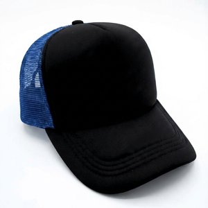 Casquette de baseball trucker en toile maillée 6 panneaux vert forêt, réglable avec fermeture snapback, respirante, pour extérieur et usage décontracté, 3D Common - Product Image 1