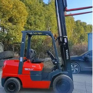 Carrello Elevatore <span class=keywords><strong>TOYOTA</strong></span> con Motore Giapponese, Capacità di Sollevamento 3 Tonnellate, Marca Giapponese, Nuovo di Zecca, Carrello Elevatore da 3,5 Tonnellate a Basso Prezzo in Vendita - Product Image 2