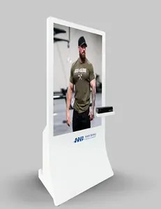 デジタルサイネージはスポーツウェアを試着します伝統的な服仮想技術展示ホールのためのインタラクティブスクリーン化粧鏡