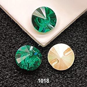 Eco-Friendly 18mm Rhinestone Crystal Diamond <strong>Buttons</strong> 2-Holes Sharp Shaped <strong>Shank</strong> for Clothes Plating Technics - Product Image 2