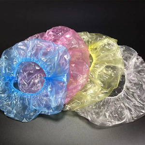 Bonnets de douche jetables épaissis en gros - 4 couleurs, bonnets de bain en PE pour salon de coiffure et hôtel (100 pièces) - Product Image 6