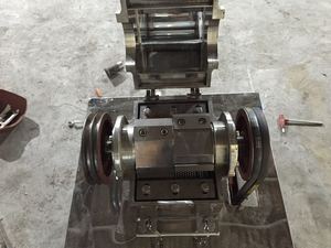 Công nghiệp khô trà lá dừa vỏ trấu thảo mộc nghiền bột thực phẩm hạt lúa mì bột gạo sắn Ngô Ngô nghiền máy - Product Image 5