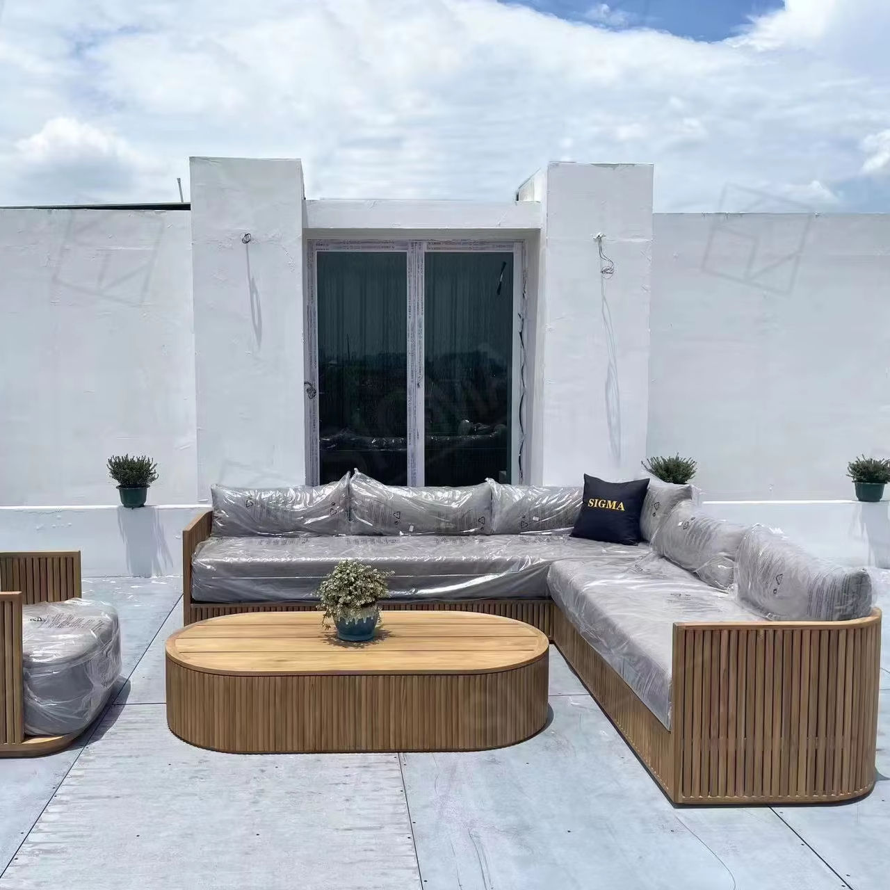 Luxury Modern Waterproof Teak Wood Furniture with Cushions Balcony Garden Patio Hotel Sectional Modular Outdoor Sofa