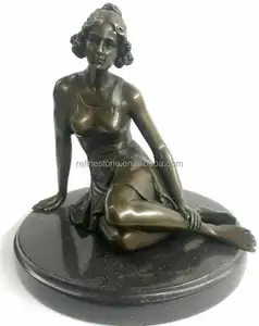 Statue en bronze, pendante dans le dos, sculpture de fille nue