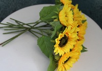 Bouquet de tournesols artificiels faits main en gros, fleurs décoratives douces pour la maison, pour la fête des Mères, Pâques, la Saint-Valentin, la remise des diplômes