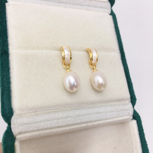 Ensemble de <span class=keywords><strong>bijoux</strong></span> pour femmes, collier et boucles d'oreilles en perles d'eau douce naturelles en forme de coquille de mer, design de <span class=keywords><strong>bijoux</strong></span> raffinés, cadeau pour la fête <span class=keywords><strong>des</strong></span> mères - Product Image 6