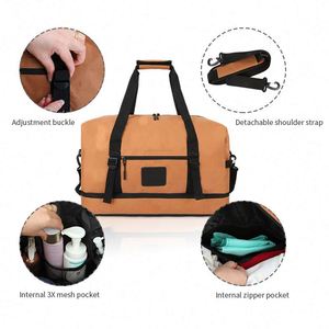 กระเป๋าเดินทางแบบถือสำหรับผู้หญิงขนาดใหญ่ ยี่ห้อ BSCI รุ่น Custom Weekender พร้อมช่องใส่รองเท้า - Product Image 5
