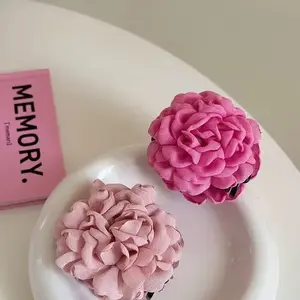 9Cm Handgemaakte Stof Bloem Haarklauw Clip Elegante Rose Grote Bloem Haai Haarclips Voor Vrouwen