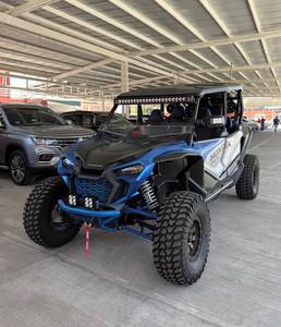 COMPRE AHORA Talon 1000X-4 FOX Live VEHICLE, Vehículo Portátil de Marca, para Todas las Estaciones, Uso Adulto, Aplicación en Carretera, Origen Estadounidense, con Garantía - Product Image 1