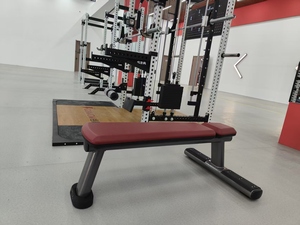 Banco de entrenamiento plano de alta resistencia para entrenamiento de fuerza Marco de acero duradero con cómodas máquinas de selección de carga de pines de relleno - Product Image 6