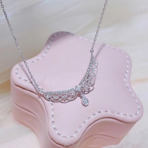 Collar de Plata de Ley 925 con Diseño Floral de Encaje Francés, Incrustaciones de Circonita, Joyería de Cristal Exquisita para Mujer, Inspirada en Palacios y Castillos - Product Image 3