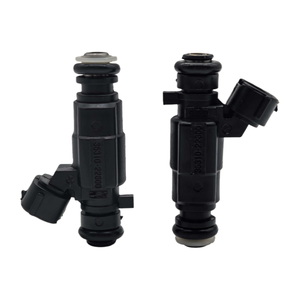 Inyector de Combustible para Motor G4EC G4EAD de 4 Orificios para Hyundai Accent, Elantra, Verna 1.6, Atos Prime 1.1, Kia Carens 1.8, Cerato Matrix 1.6 - Product Image 2