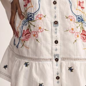 Robe d'été pour femmes en coton 100% sur mesure OEM, sans manches, broderie florale, mini robe en coton, robe décontractée pour femmes - Product Image 5